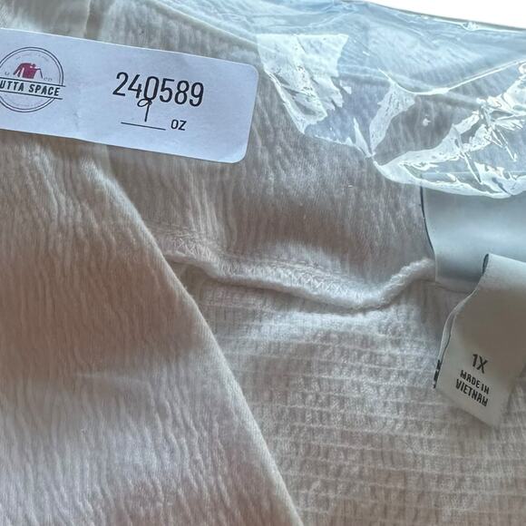 Womens Top Size 1x White Casual Gym Outdoor Everyday Wear Comfy Soft - Picture 6 of 6